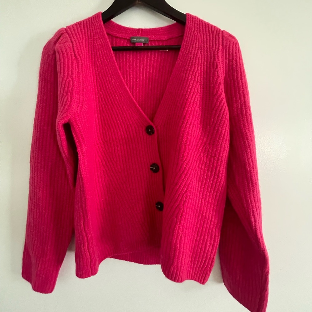 Vince Camuto Hot pink sweater 💕